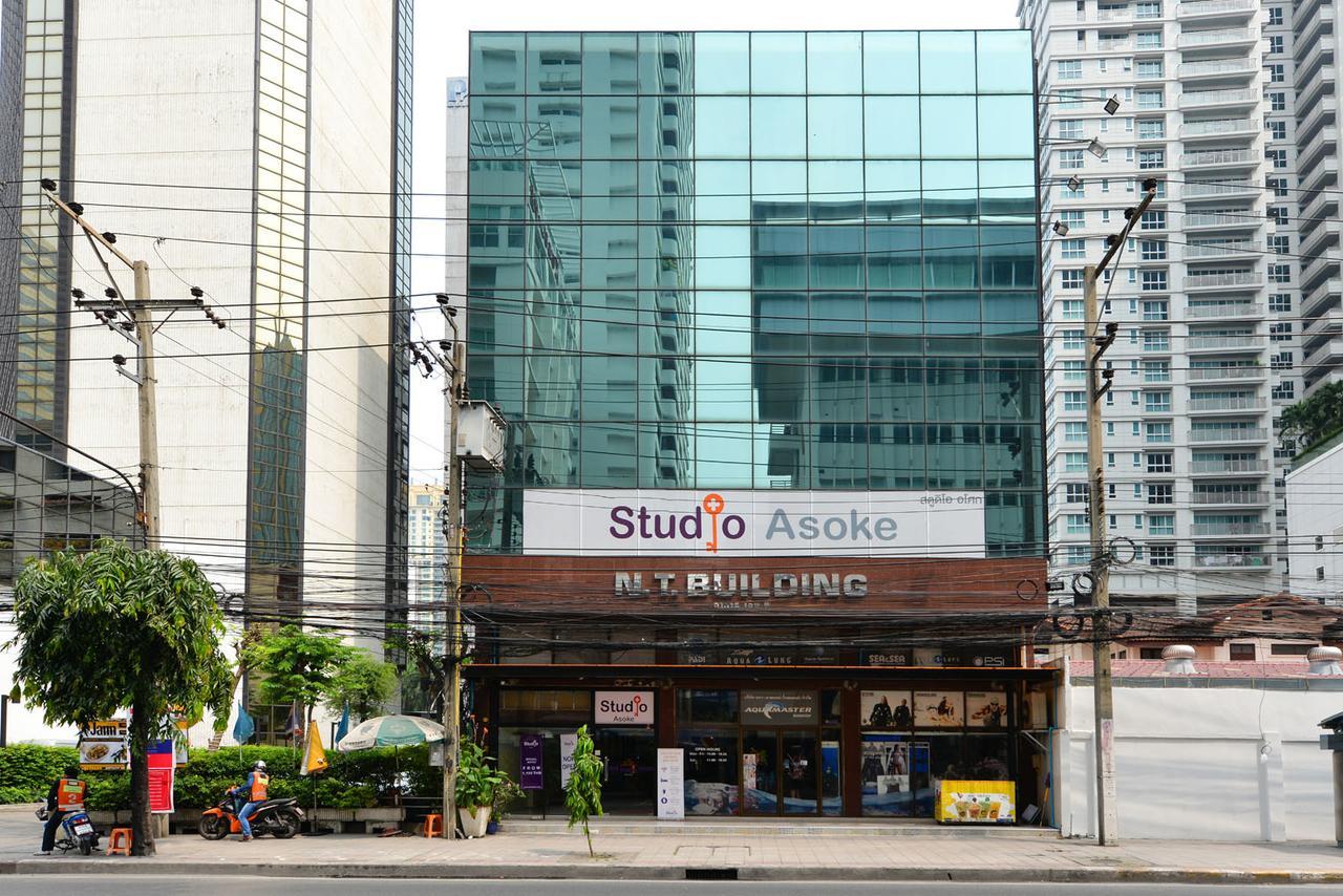 Studio Asoke Hotel Bangkok Exterior photo